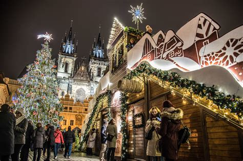 Scopri la magia del Natale a Praga fra i migliori mercatini.